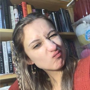 Meet your Posher, Abigail